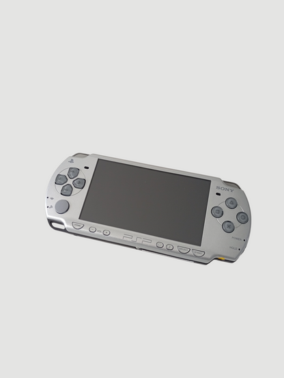 consola psp edicion especial final fantasy VII 10 th anniversary modelo 2000