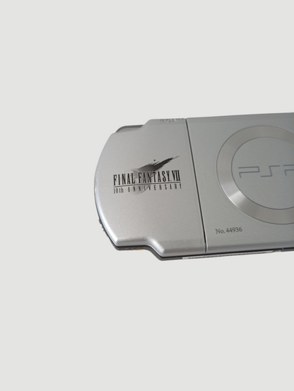 consola psp edicion especial final fantasy VII 10 th anniversary modelo 2000