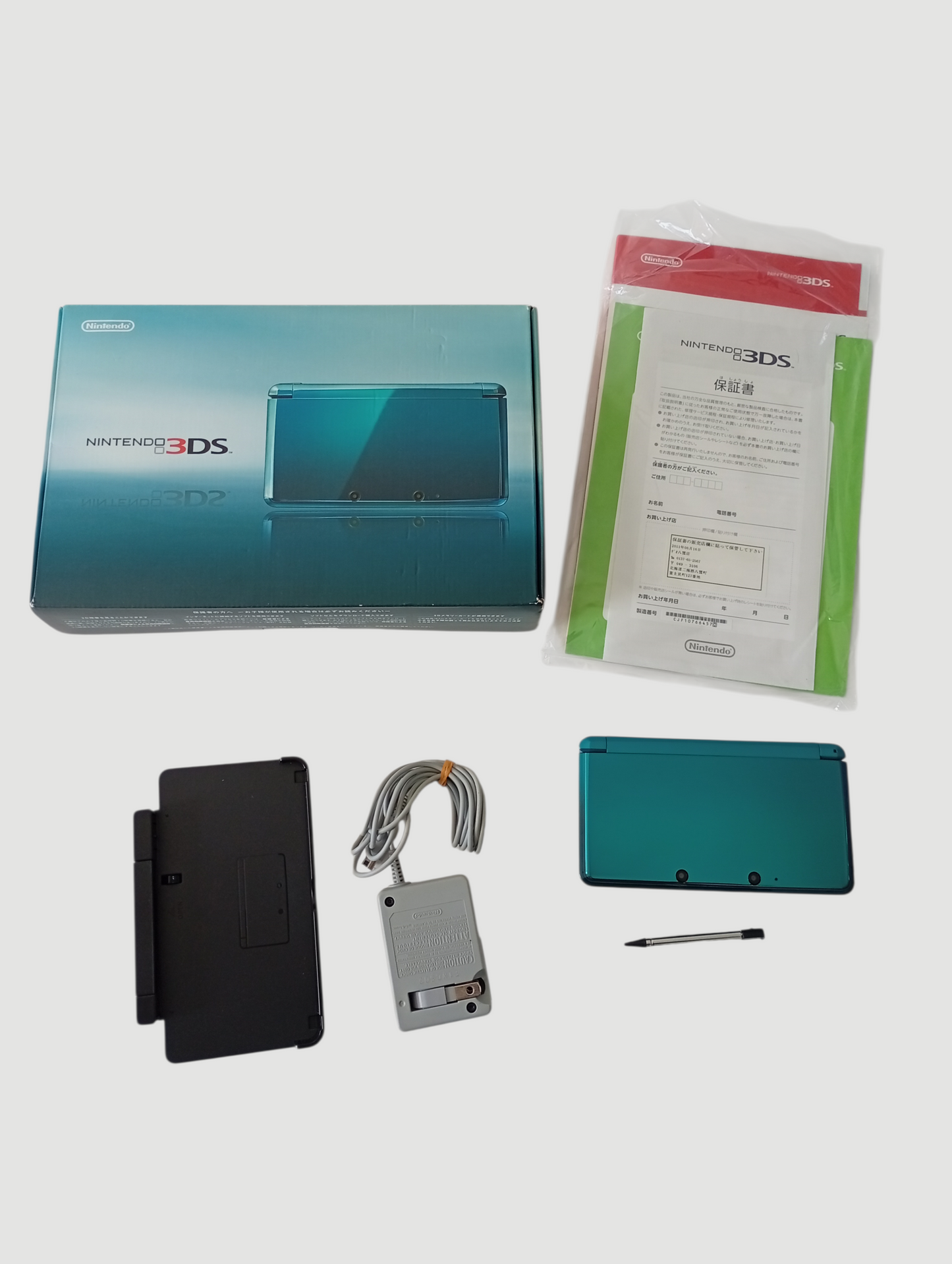 consola Nintendo 3DS old cosmo black en caja liberada con micro sd 64 gb