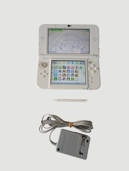 consola nintendo new 3ds xl white liberada con micro sd 64 gb