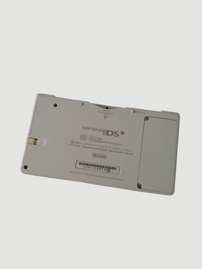 consola Nintendo DSi edicion especial pokemon blanco