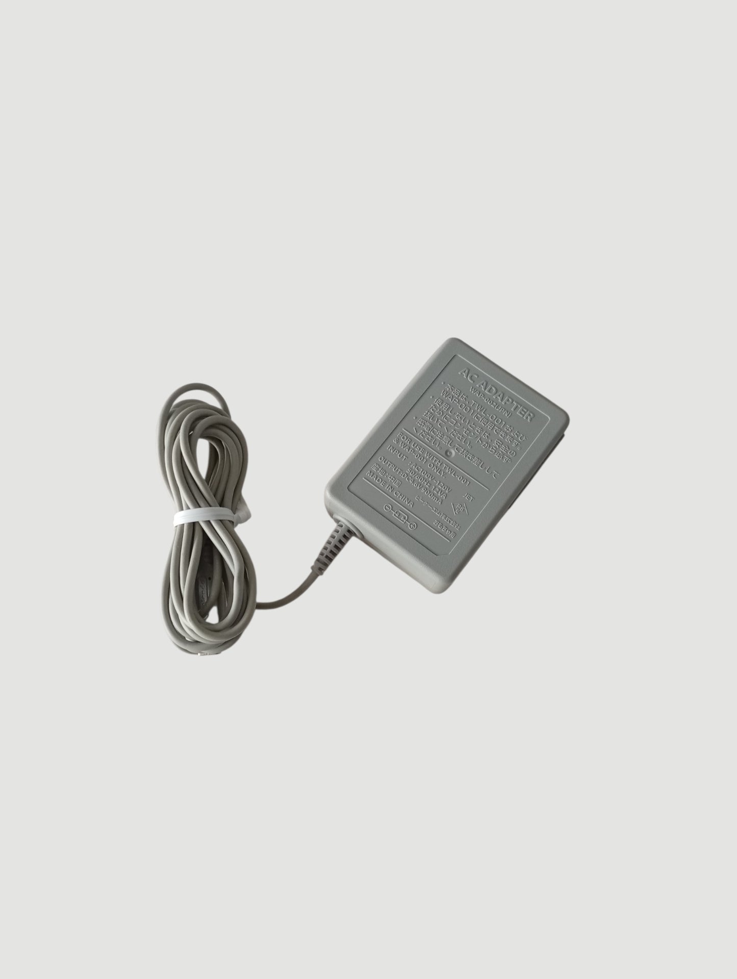 consola Nintendo DSi roja en caja liberada con micro sd 32 gb