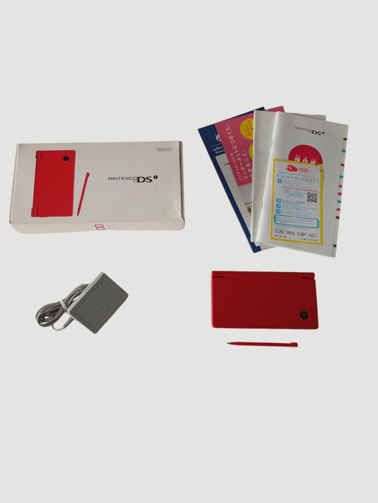 consola Nintendo DSi roja en caja liberada con micro sd 32 gb