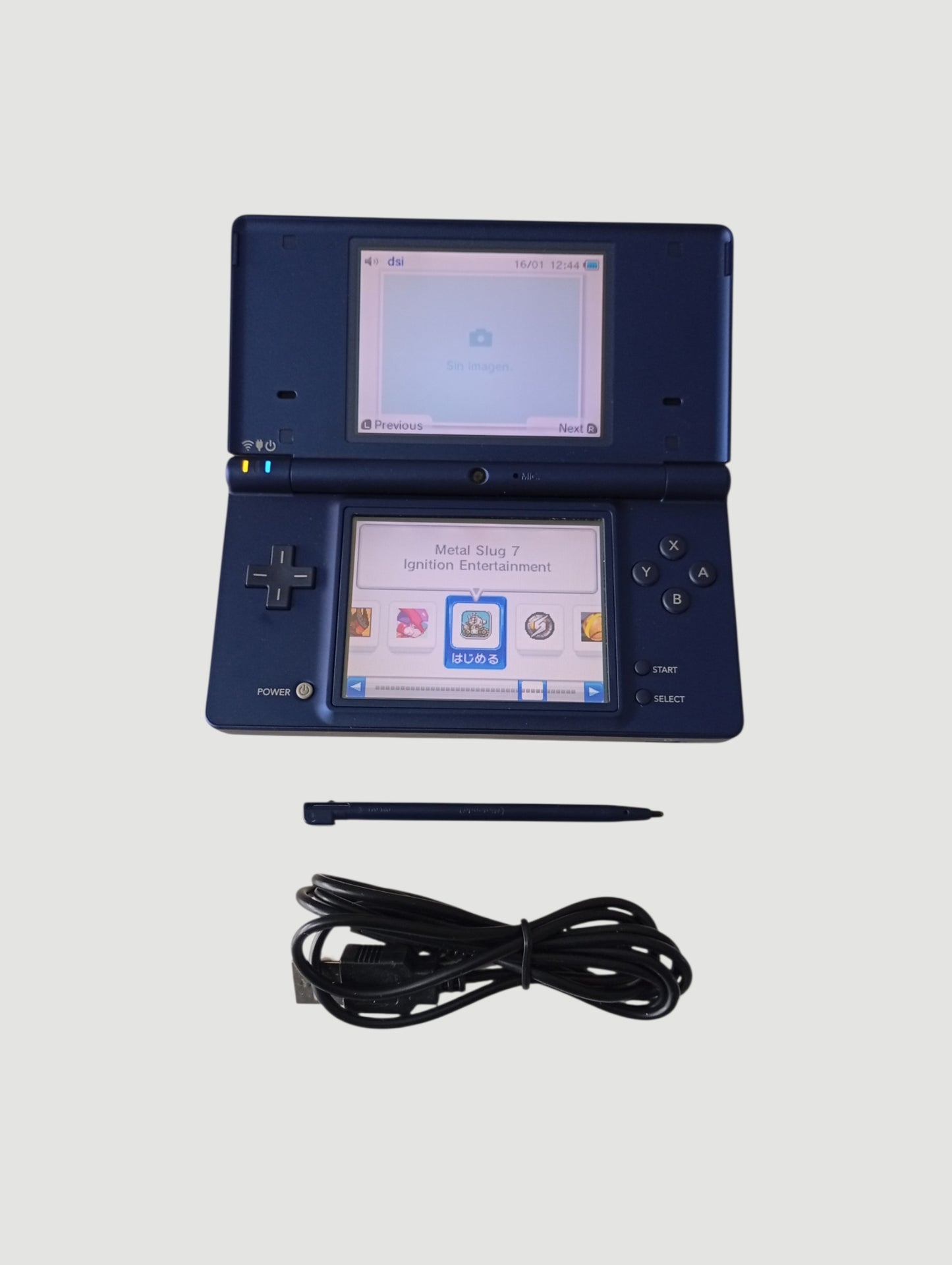 consola nintendo dsi azul metalizada liberada en micro sd 32 gb