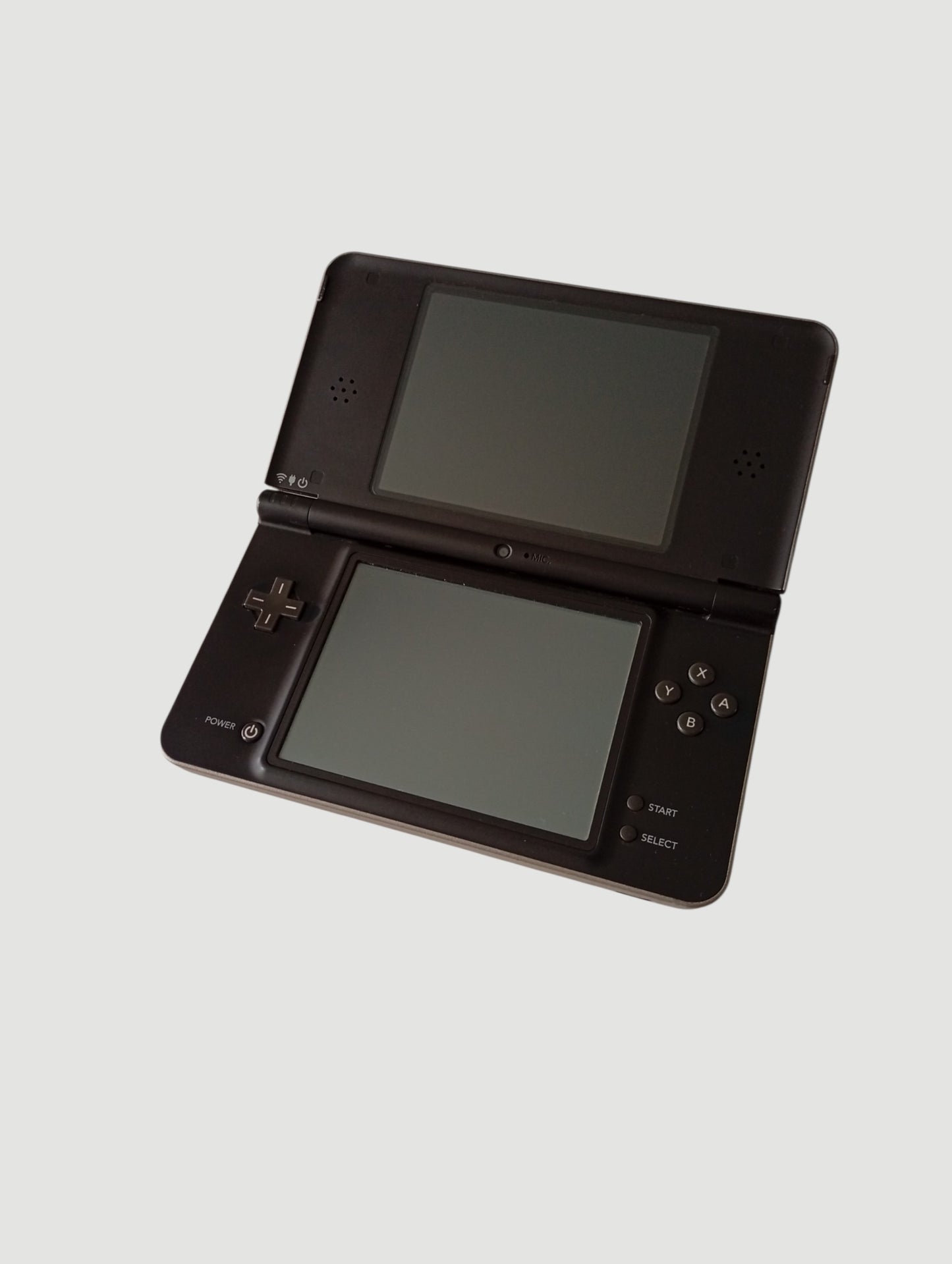 consola nintendo dsi xl liberada en micro sd 32 gb
