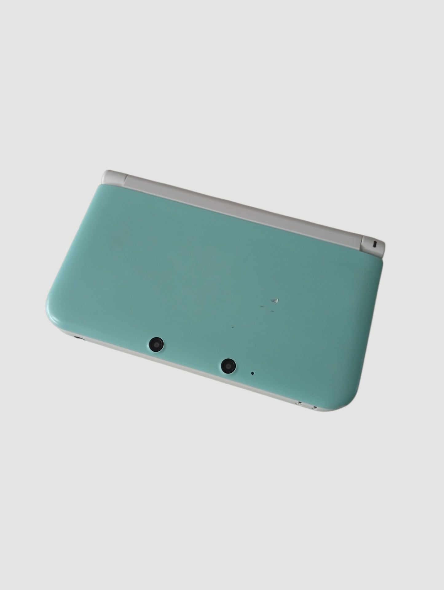 consola nintendo  3ds old xl mint liberada con micro sd 64 gb