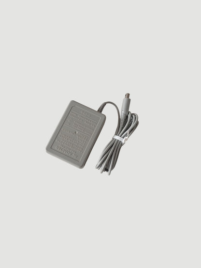 consola Nintendo DSi blanca en caja liberada con micro sd 32 gb