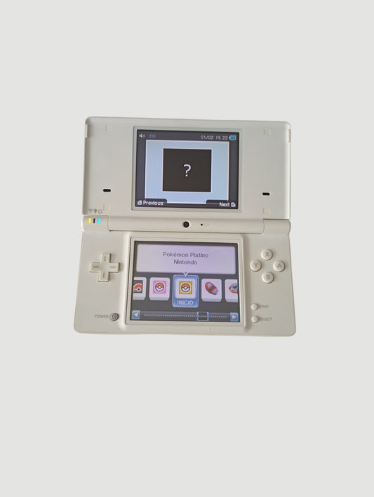 consola Nintendo DSi blanca en caja liberada con micro sd 32 gb