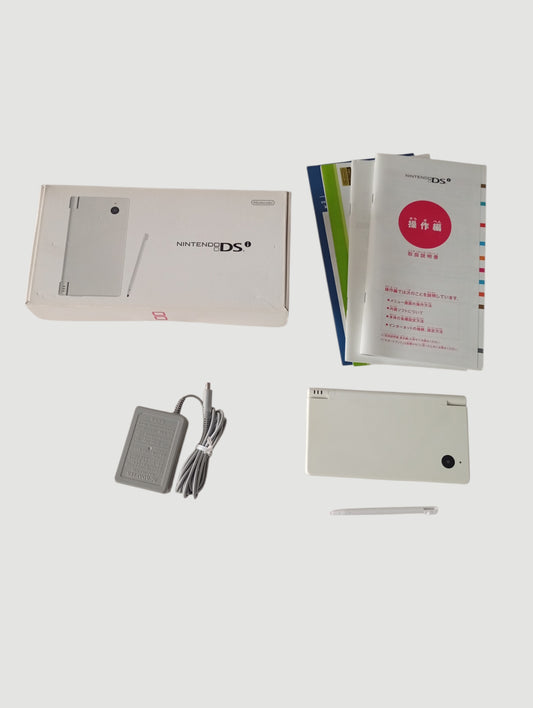 consola Nintendo DSi blanca en caja liberada con micro sd 32 gb