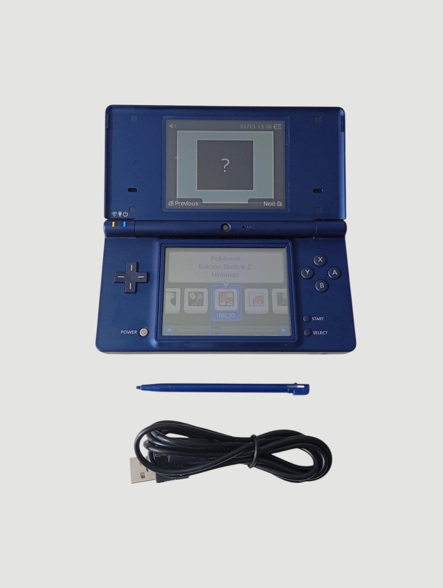 consola nintendo dsi azul metalizada liberada en micro sd 32 gb