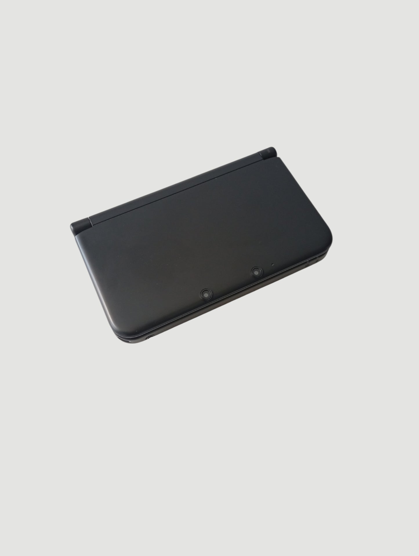 consola Nintendo 3DS old xl liberada en micro sd 32 gb