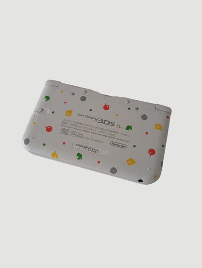 consola Nintendo 3DS old xl edicion especial animal crossing liberada en micro sd 32 gb