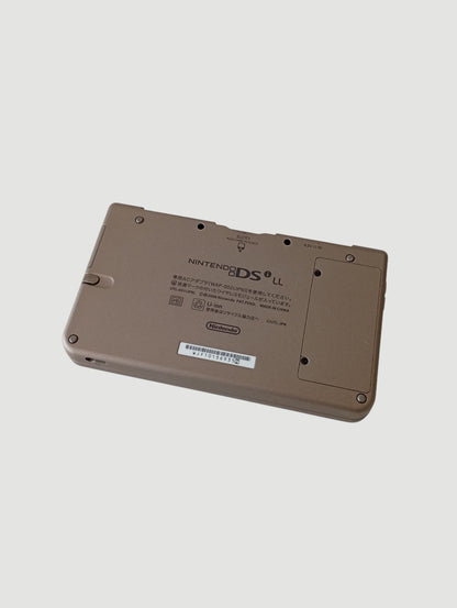 consola Nintendo DSi xl  en caja liberada con micro sd 32 gb