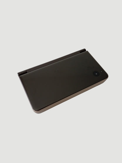 consola Nintendo DSi xl  en caja liberada con micro sd 32 gb