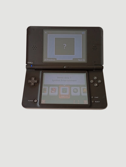 consola Nintendo DSi xl  en caja liberada con micro sd 32 gb