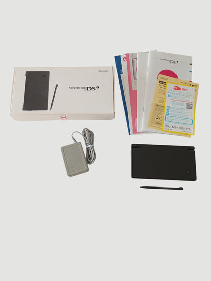 consola Nintendo DSi negra en caja liberada con micro sd 32 gb