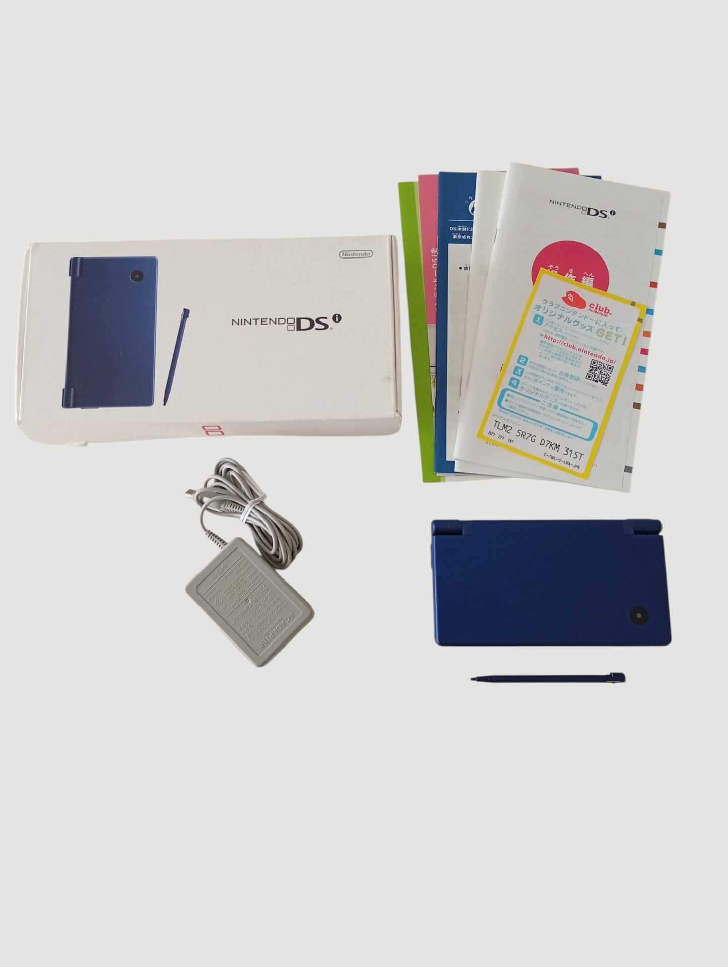 consola Nintendo DSi azul metalizado en caja liberada con micro sd 32 gb
