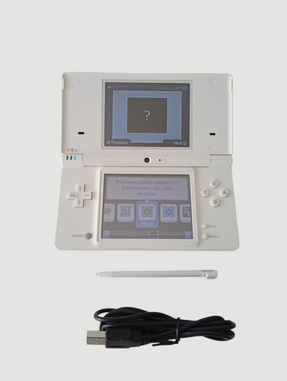 consola nintendo dsi blanca liberad en micro sd 32 gb