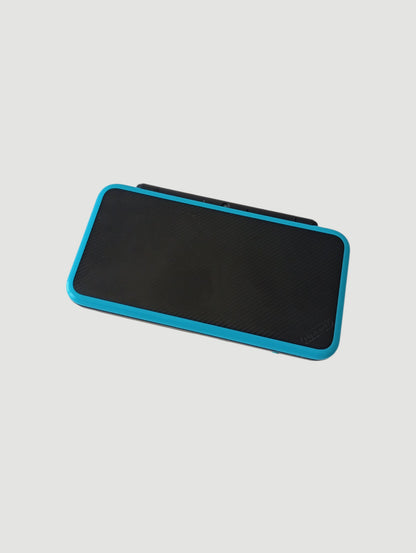 consola Nintendo  new 2ds xl  en caja liberada con micro sd 32 gb