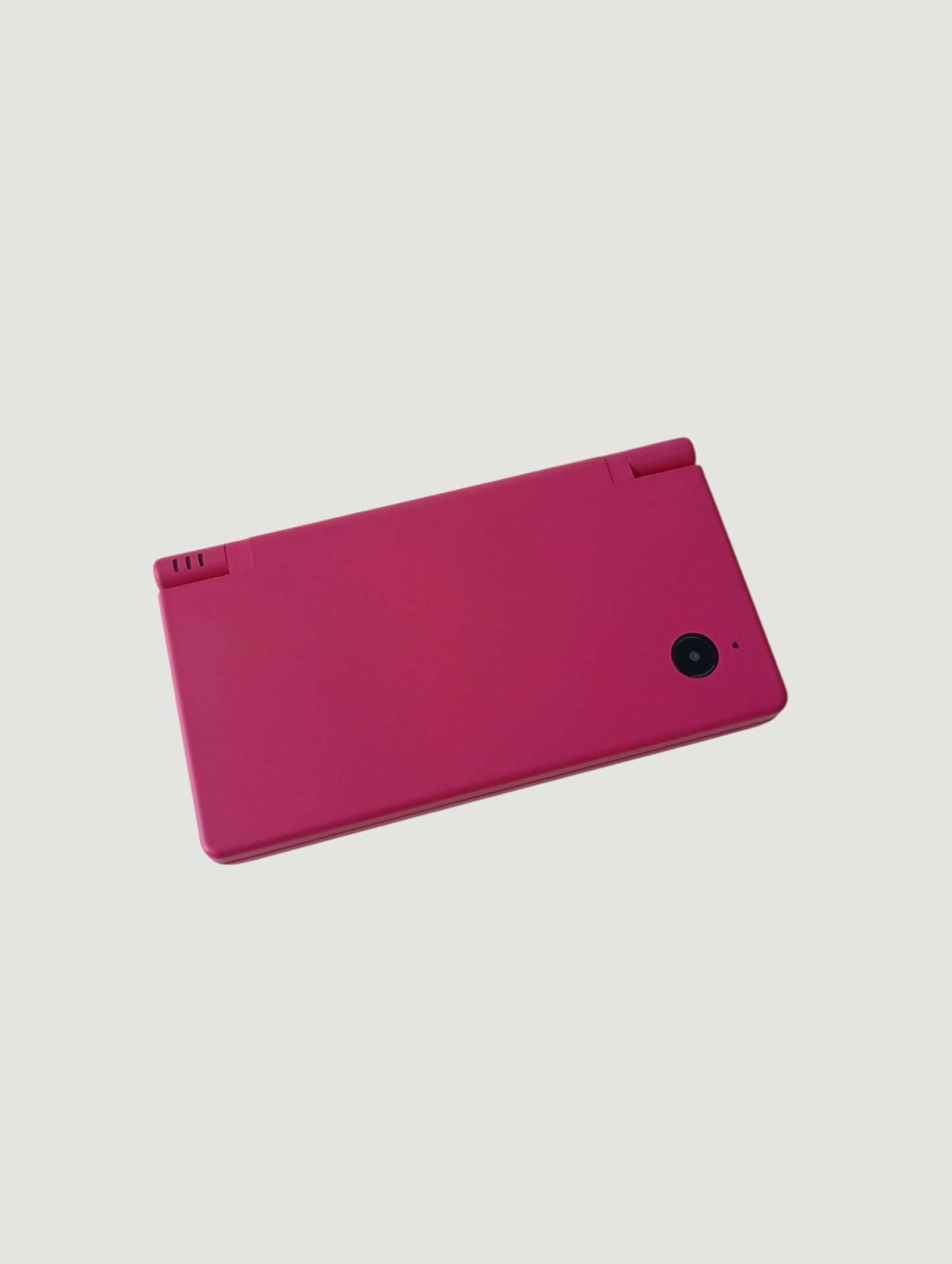 consola Nintendo DSi  fucsia en caja liberada con micro sd 32 gb