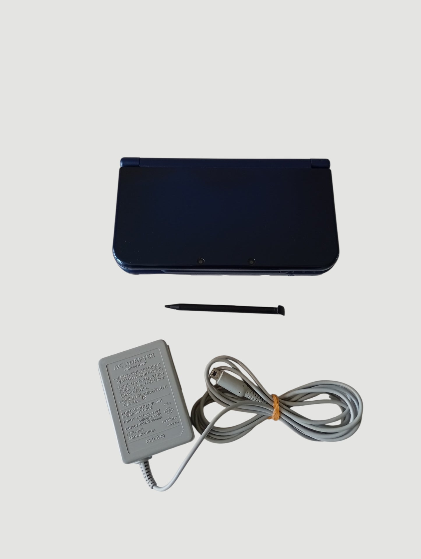 consola new 3ds xl blue metallic liberada en micro sd 32 gb