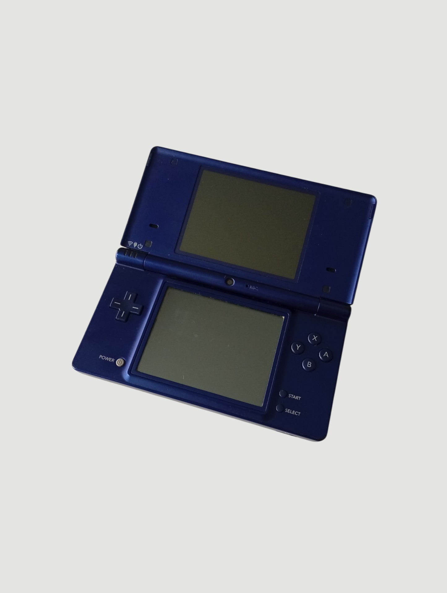 consola nintendo dsi azul metalizada liberada en micro sd 32 gb