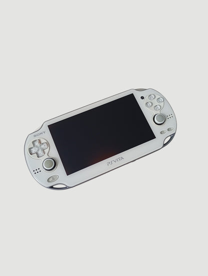 consola psvita fat white  liberada con micro sd 32 gb