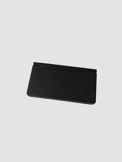 consola Nintendo DSi  negra en caja liberada con micro sd 32 gb