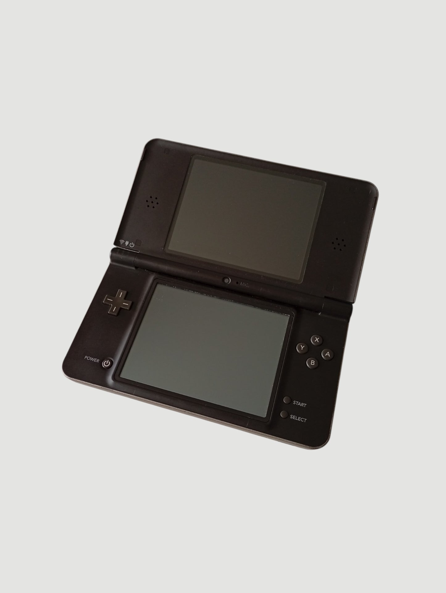consola nintendo dsi xl liberada en micro sd 32 gb