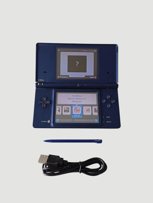 consola nintendo dsi azul metalizada liberada en micro sd 32 gb
