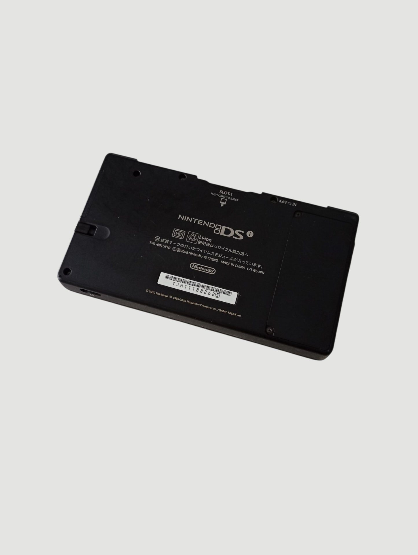 consola Nintendo DSi edicion especial pokemon negra