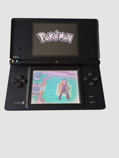 consola Nintendo DSi edicion especial pokemon negra