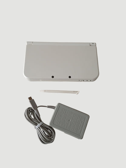 consola new 3ds xl white liberada en micro sd 32 gb