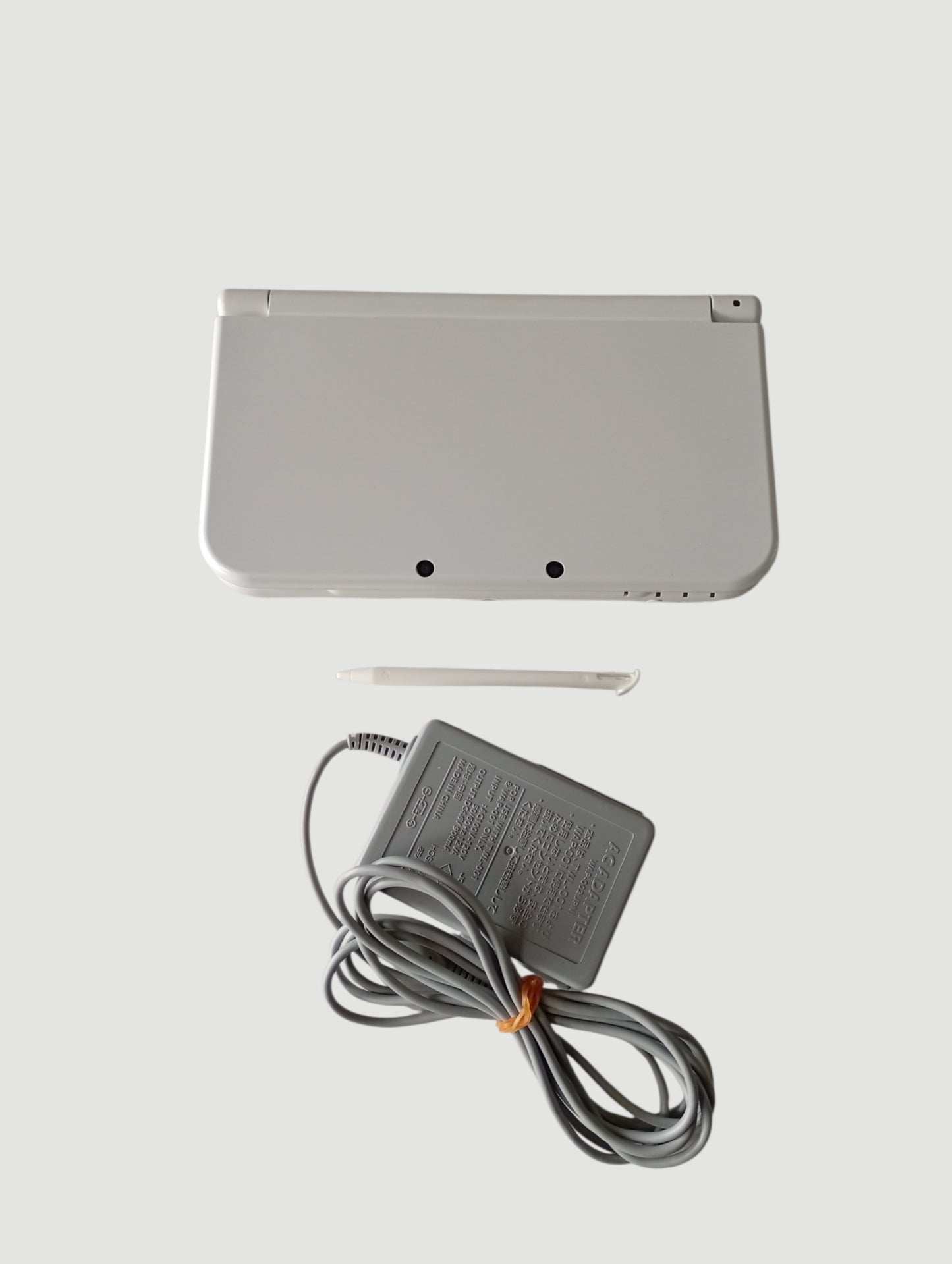consola new 3ds xl white liberada en micro sd 32 gb