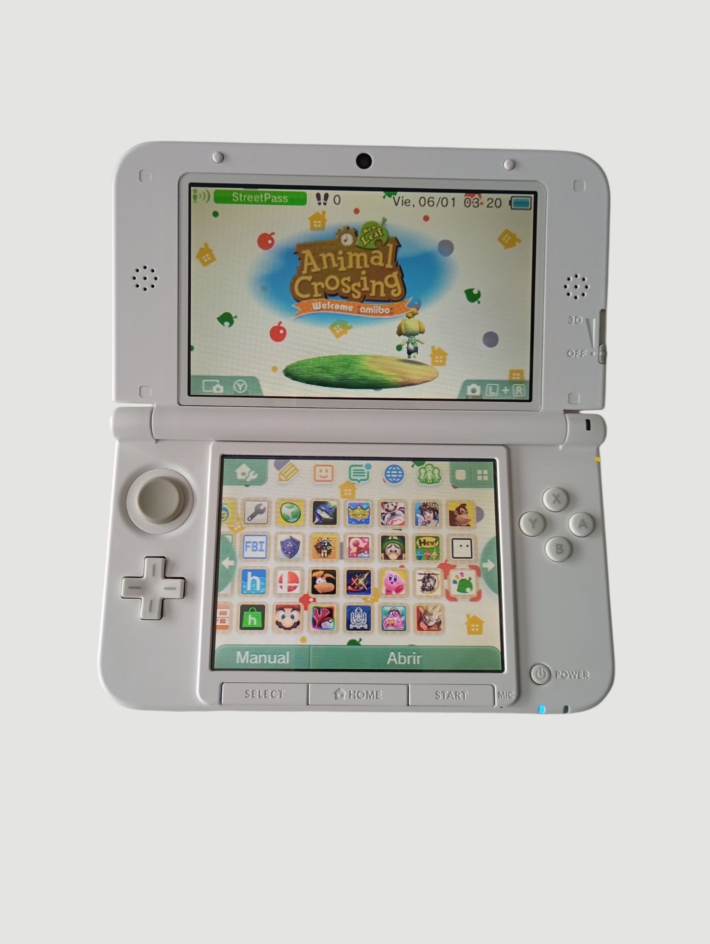 consola Nintendo 3DS old xl edicion especial animal crossing liberada en micro sd 32 gb