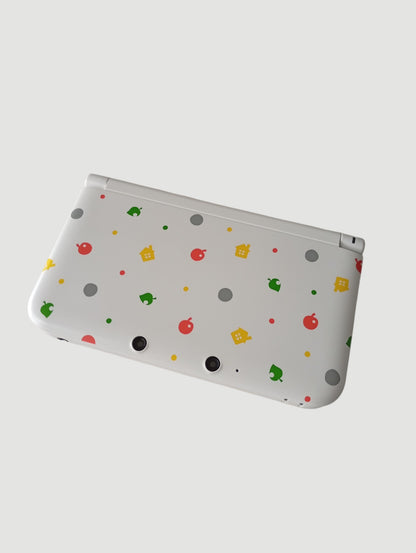 consola Nintendo 3DS old xl edicion especial animal crossing liberada en micro sd 32 gb