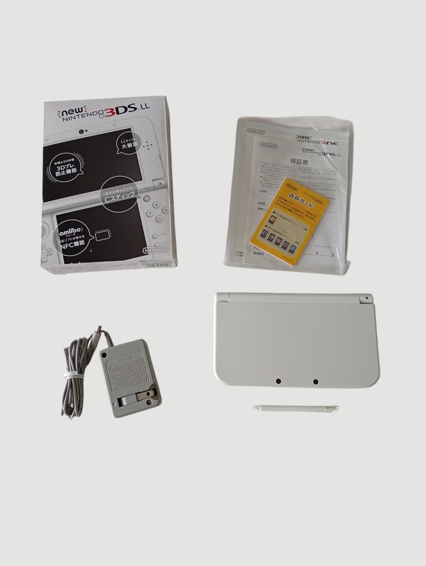 consola Nintendo  new 3ds xl white  en caja liberada con micro sd 32 gb