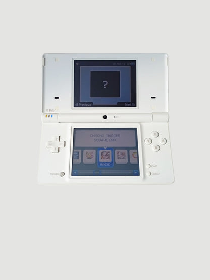 consola Nintendo DSi  fucsia en caja liberada con micro sd 32 gb