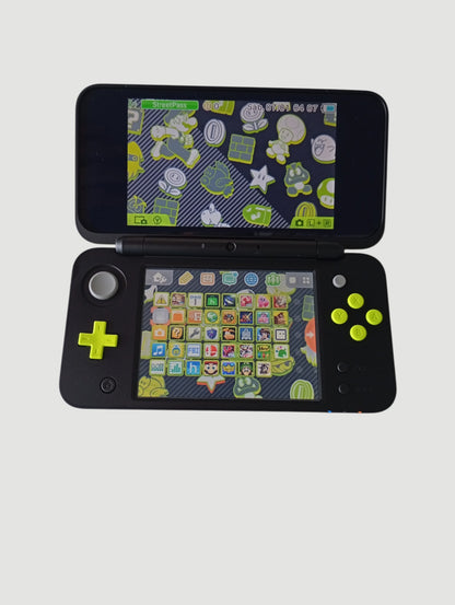 consola nintendo new 2ds xl liberada en micro sd 32 gb