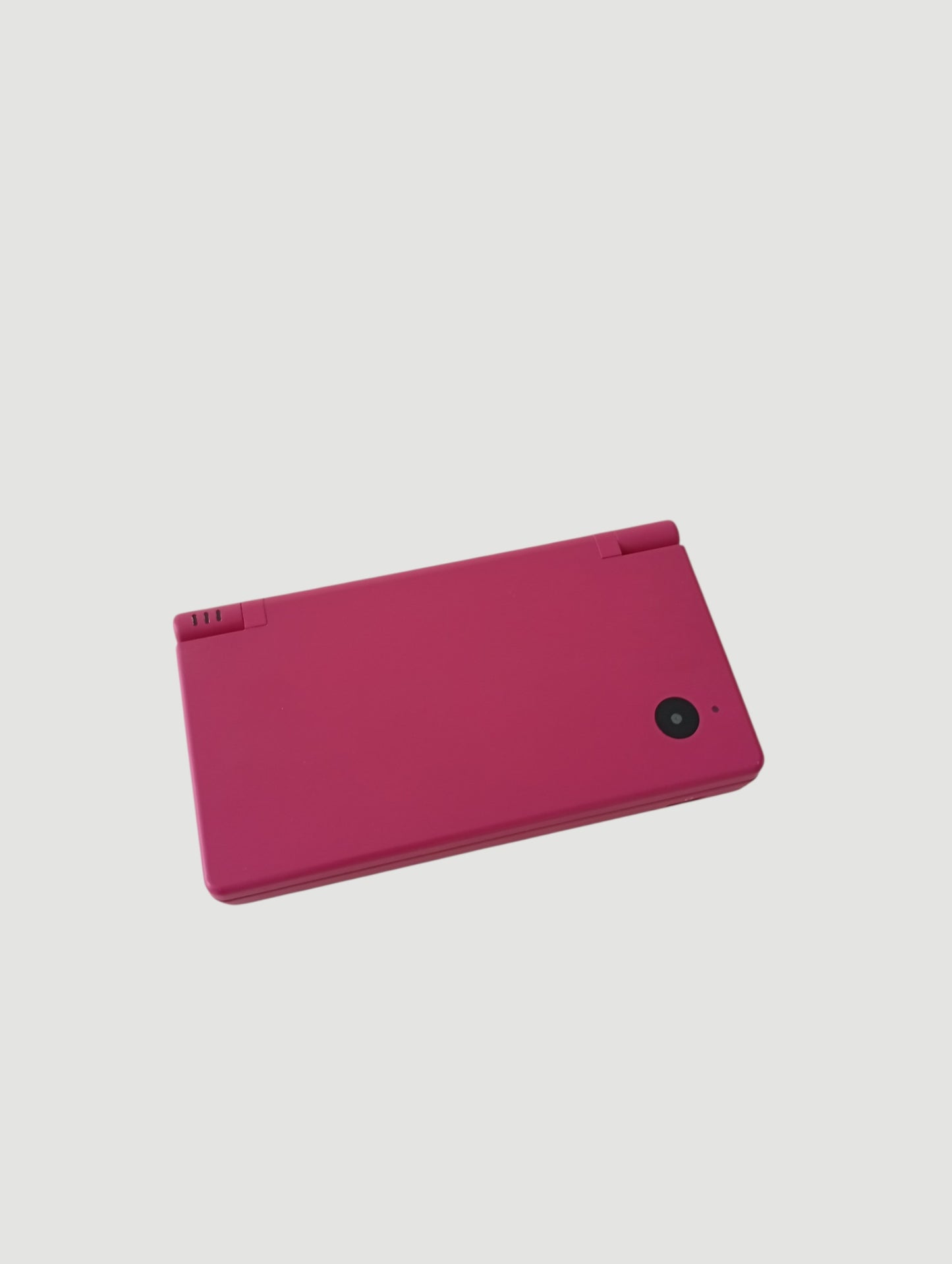 consola nintendo dsi fucsia liberada en micro sd 32 gb