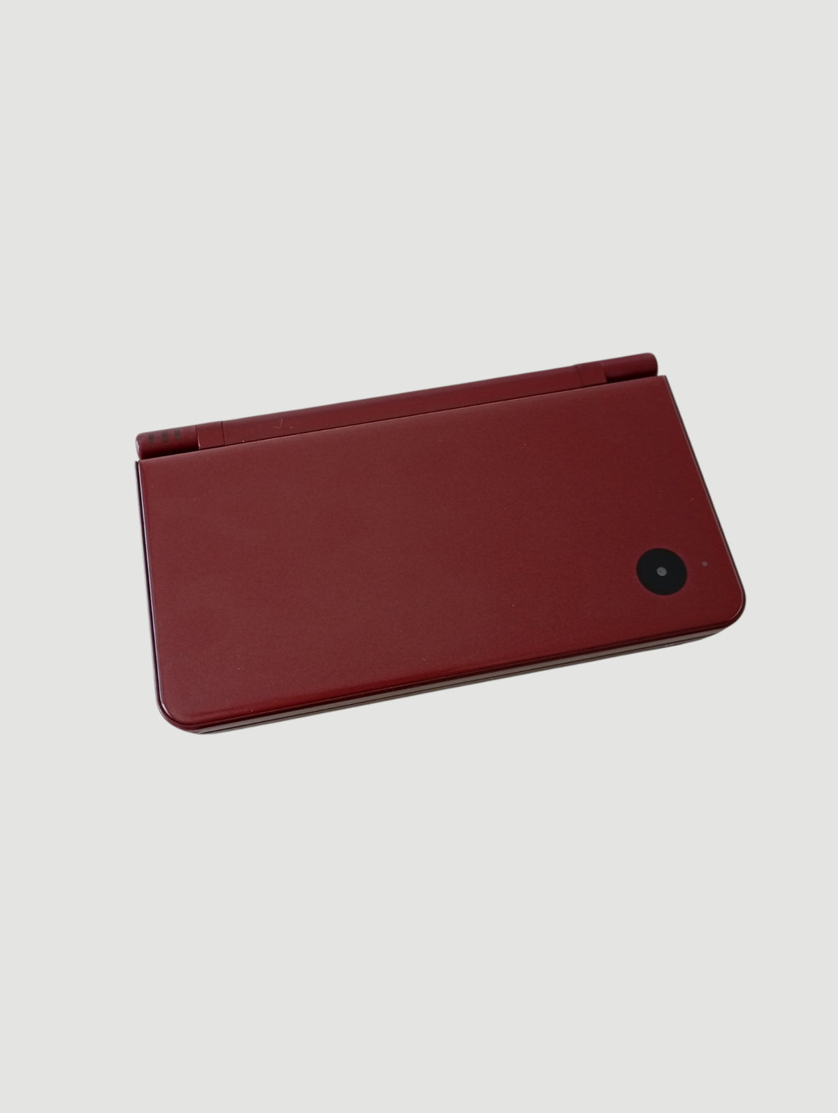 consola nintendo dsi xl burdeo liberada en micro sd 32 gb