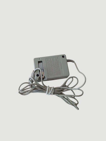 consola nintendo dsi xl en caja liberada en micro sd 32 gb