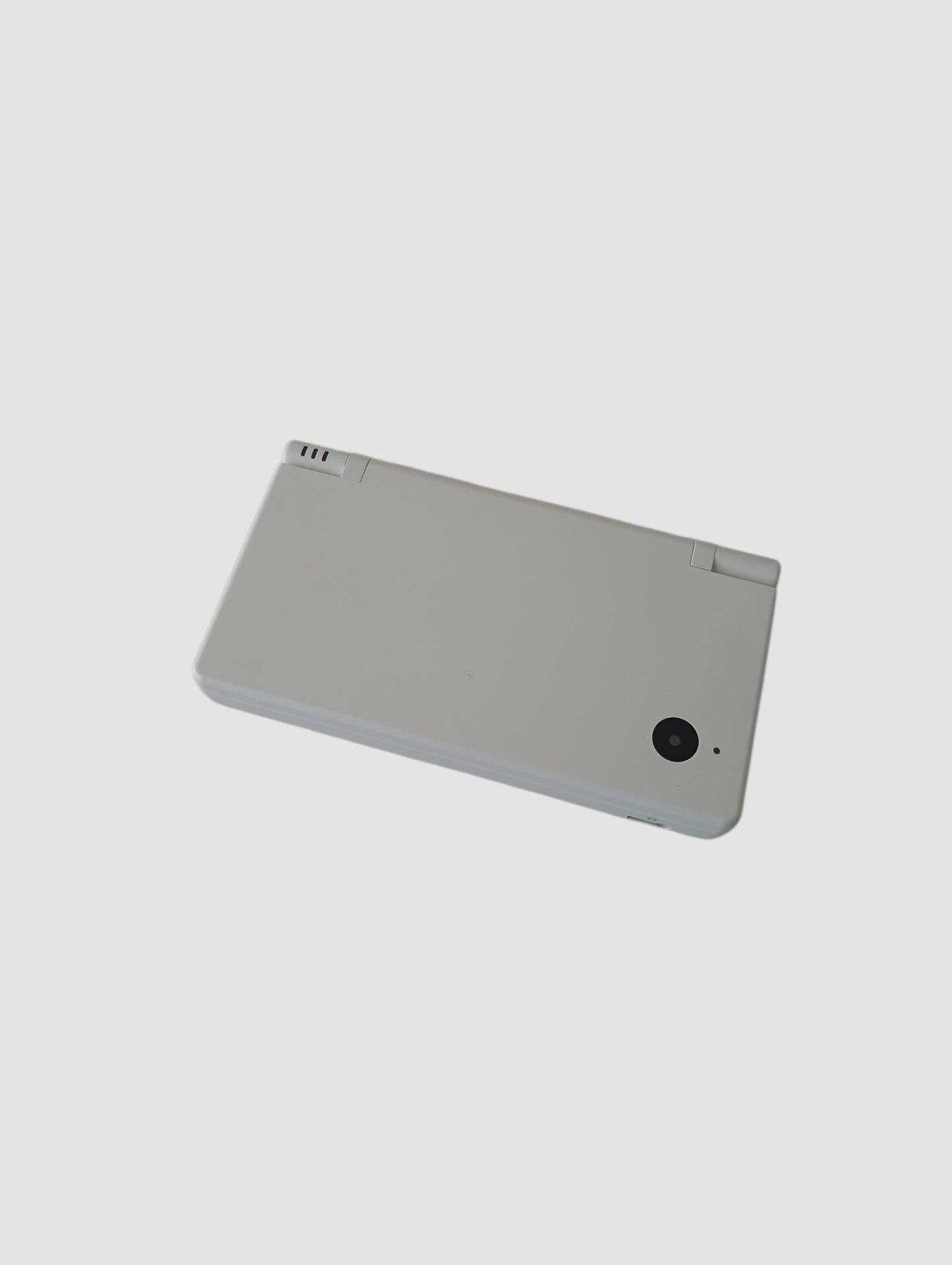 consola nintendo dsi blanca en caja liberada en micro sd 32 gb