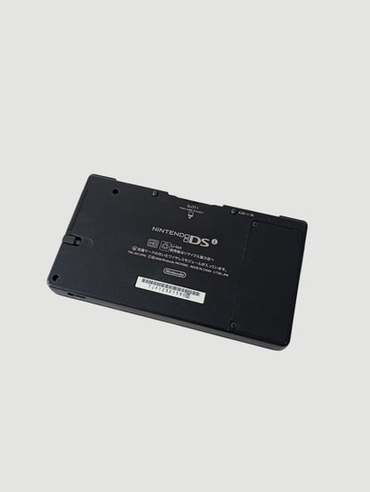 consola nintendo dsi negra en caja liberada en micro sd 32 gb