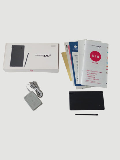 consola nintendo dsi negra en caja liberada en micro sd 32 gb