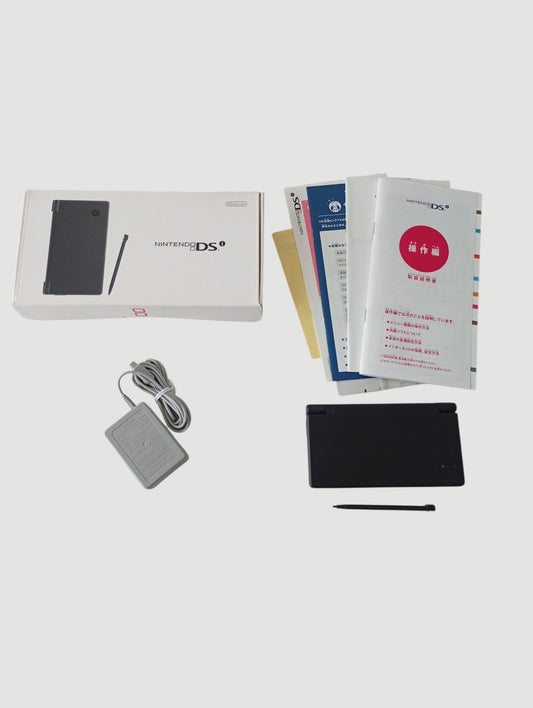 consola nintendo dsi negra en caja liberada en micro sd 32 gb