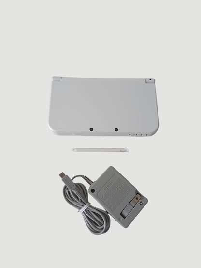 consola nintendo new 3ds xl white liberada en micro sd 32 gb
