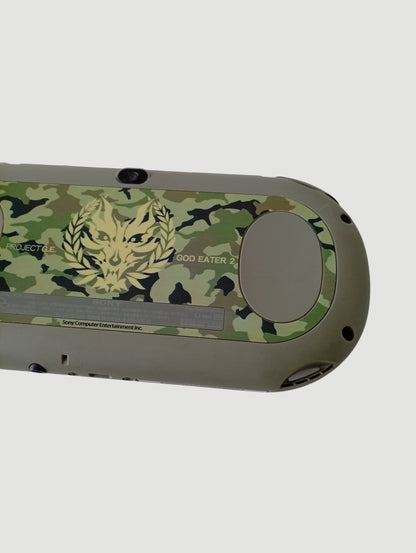 consola psvita slim edicion  GOD EATER 2 Fenrir liberada en micro sd 32 gb