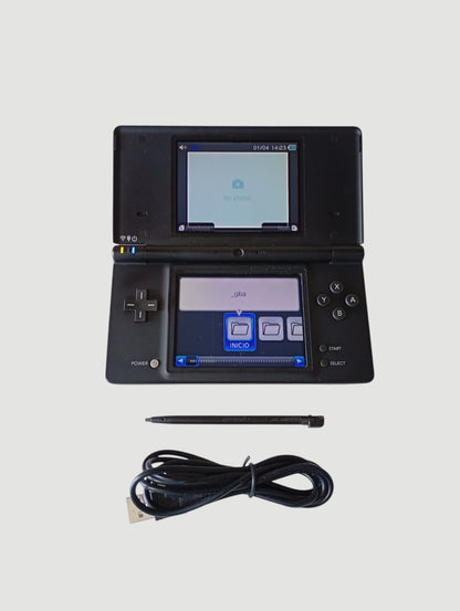 Consola nintendo dsi negra liberada en micro sd 32 gb