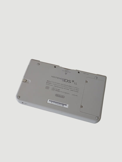 onsola nintendo dsi xl blanca liberada en micro sd 32 gb
